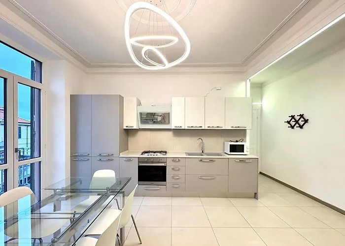 Sr7 - Spazioso In Piazza Colombo Apartment Sanremo