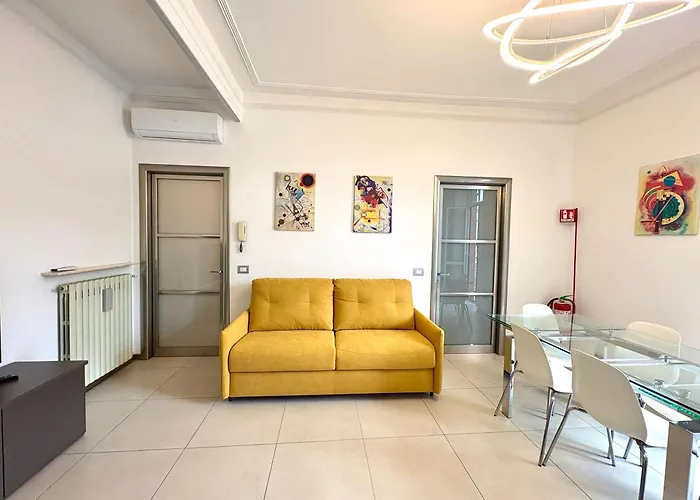 Sr7 - Spazioso In Piazza Colombo Apartment